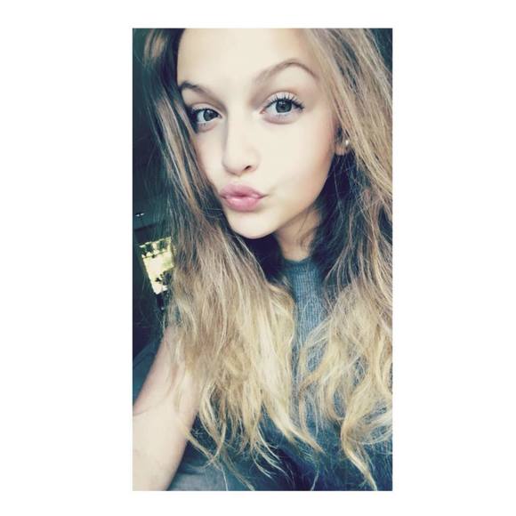 Meet your Posher, Emma - Picture 1 of 1